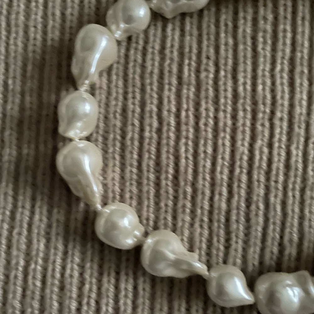J. Crew White Pearl Baroque Necklace - Picture 10 of 11